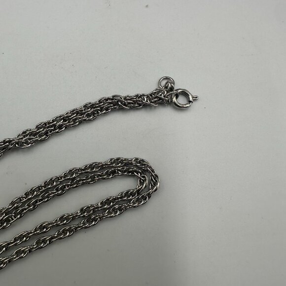 3/$30 Vintage Key Pendant Necklace Silver Ornate Scroll Design Long Chain 30" - Picture 9 of 14